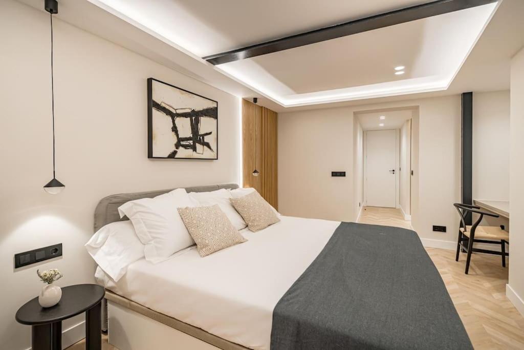 Puerta Del Sol 3Br 3Bh Lejlighed Madrid Eksteriør billede