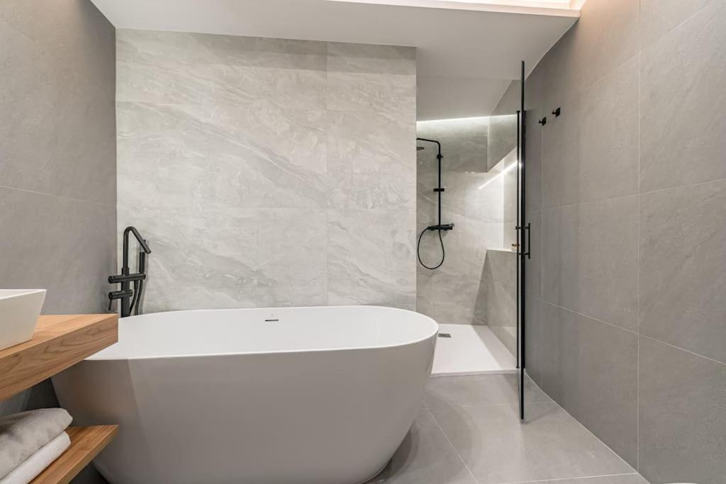 Puerta Del Sol 3Br 3Bh Lejlighed Madrid Eksteriør billede